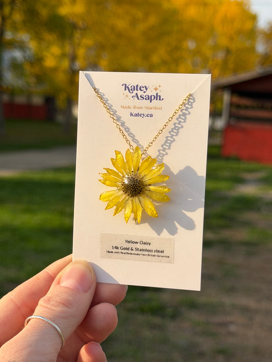 Yellow Daisy Necklace