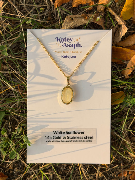 Mini White Sunflower Necklace