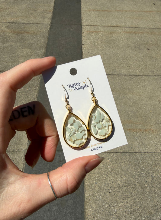 Starling Eggshell Earrings (Gold)